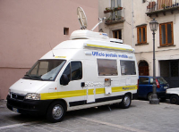 Terremoto: all'Ufficio Postale mobile di Paganica pagate le prime pensioni